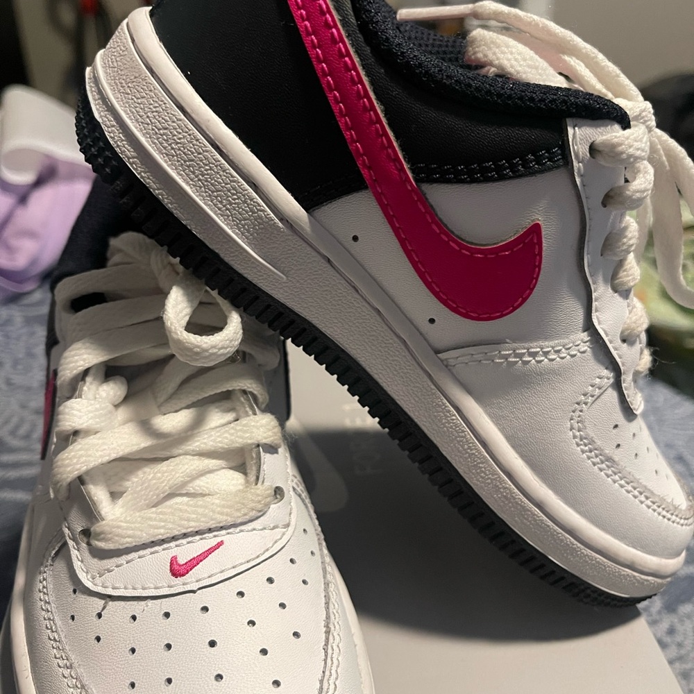 Nike White and Pink Sneakers